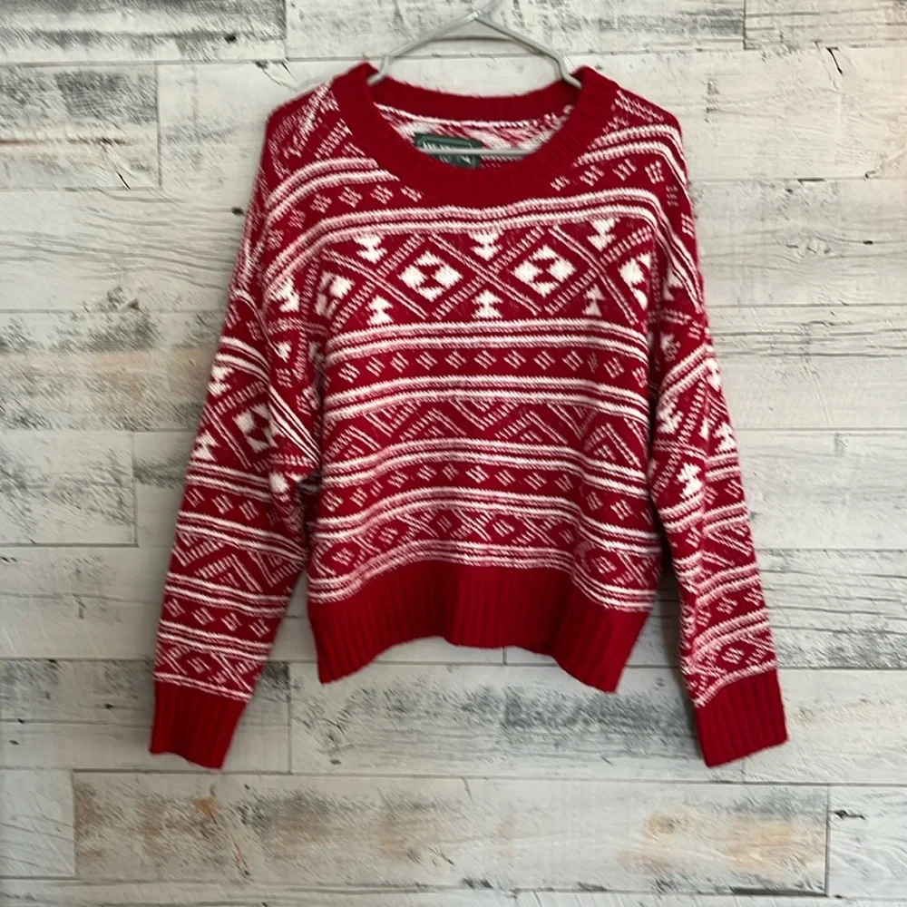 American Eagle women’s sweater. Size medium - Picture 1 of 3